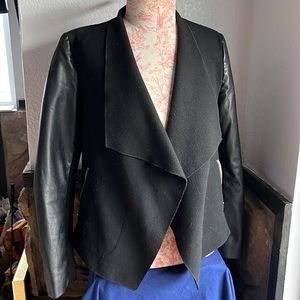 trf_Outerwear Black Drapes Knit Jacket with Faux Leather Outer Sleeves.Medium